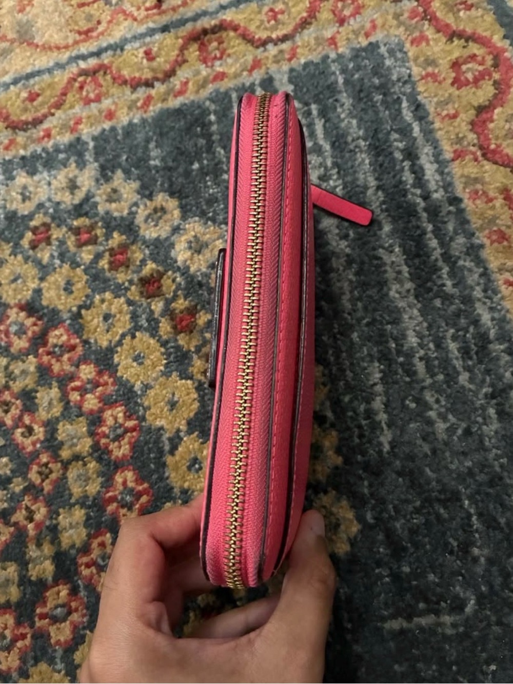 Kate spade bright pink zip-around leather wallet - Picture 5 of 7